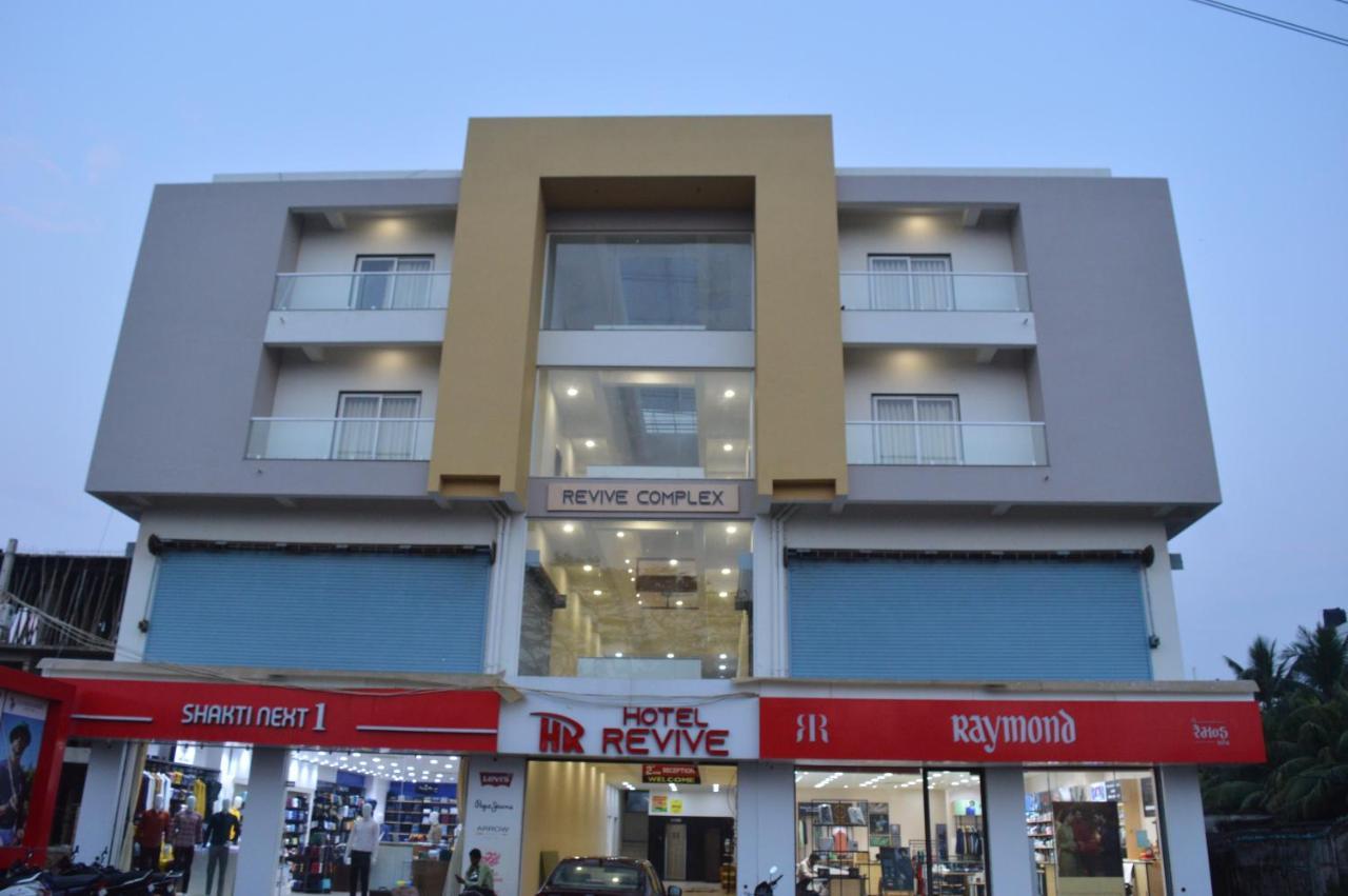 Hotel Revive Veraval Exterior foto